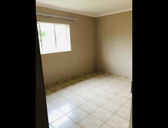 3 BEDROOM TOWNHOUSE FOR SALE IN WATERKLOOF